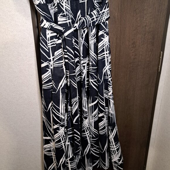 Women's Medium Size Long Linen Black & White Half Sleeve Dress With Sash Tie - Picture 5 of 5